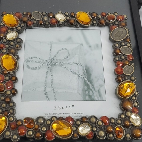 4 PIECE JEWELED BATHROOM SET - Picture 10 of 14